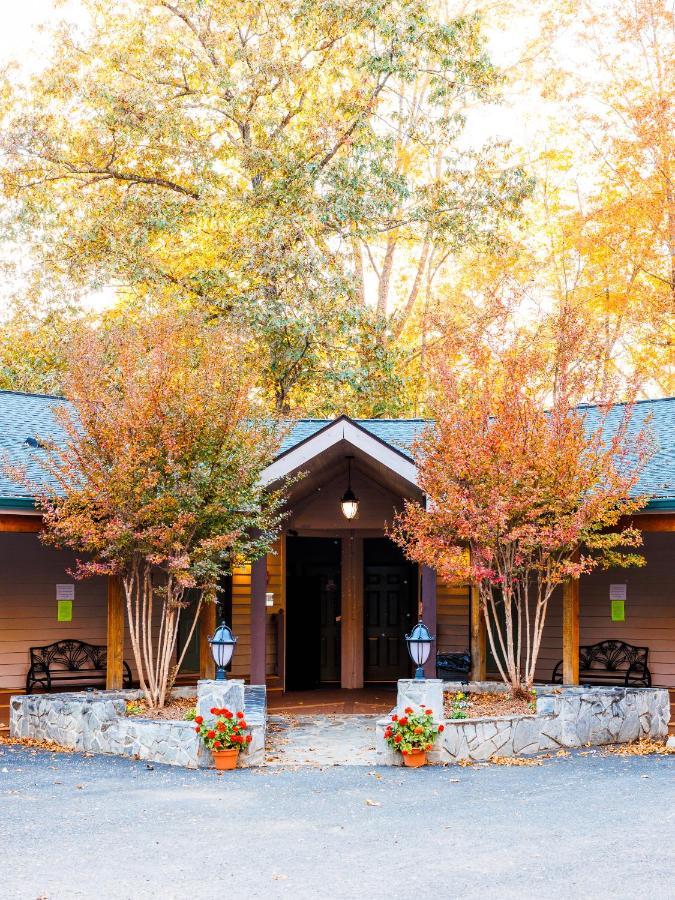 Halesford Harbour Resort - Smith Mountain Lake Moneta Exteriör bild