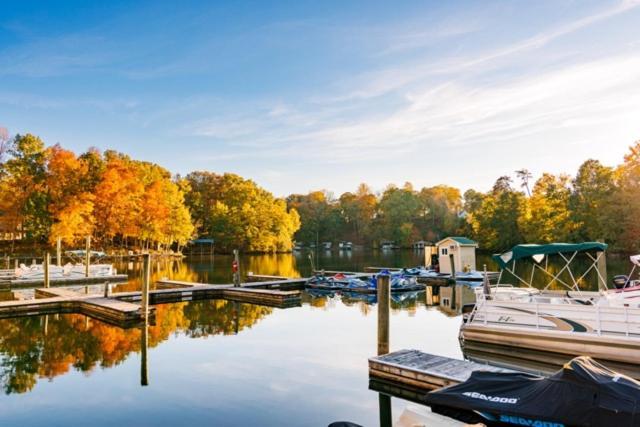 Halesford Harbour Resort - Smith Mountain Lake Moneta Exteriör bild