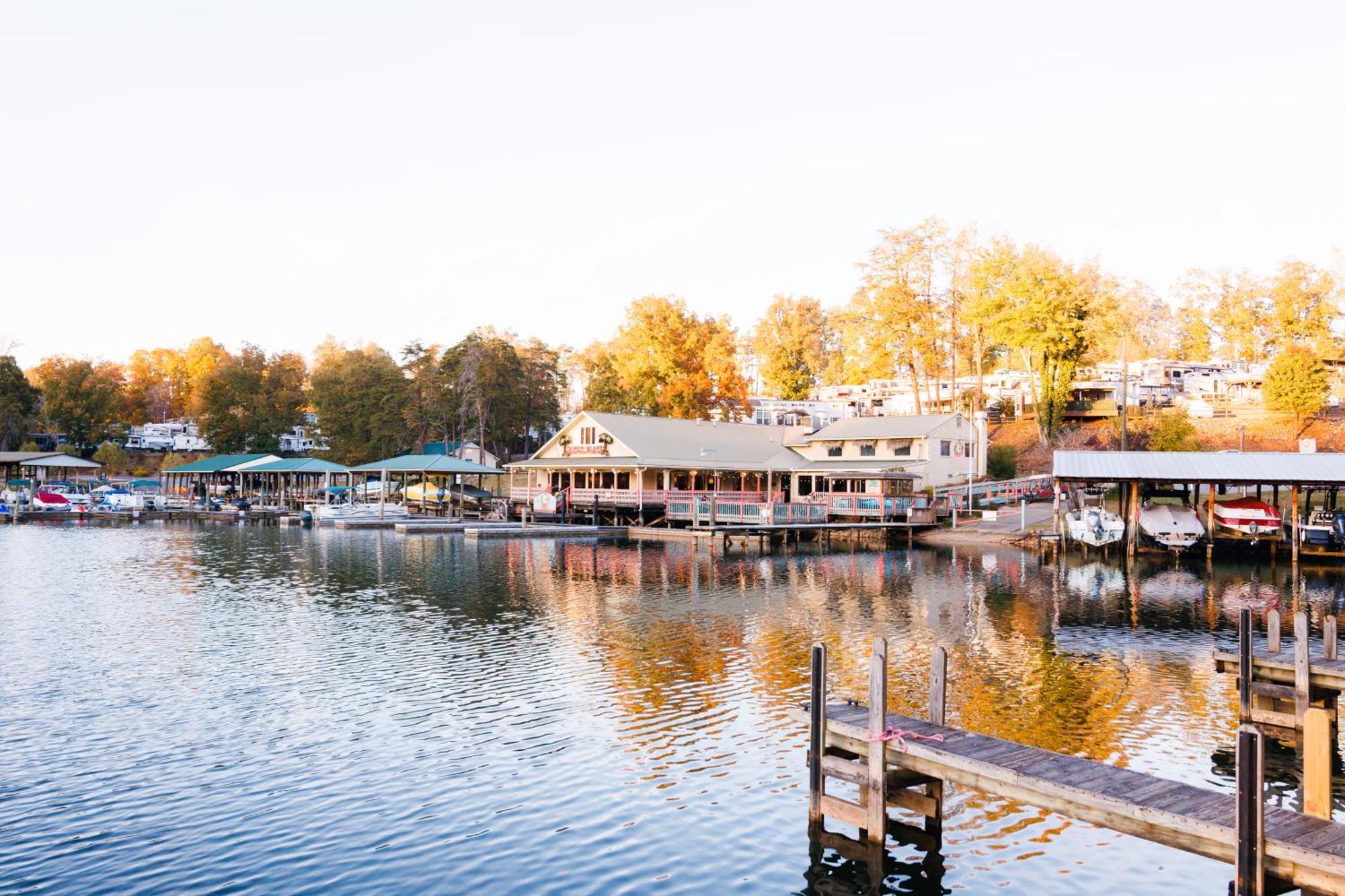Halesford Harbour Resort - Smith Mountain Lake Moneta Exteriör bild